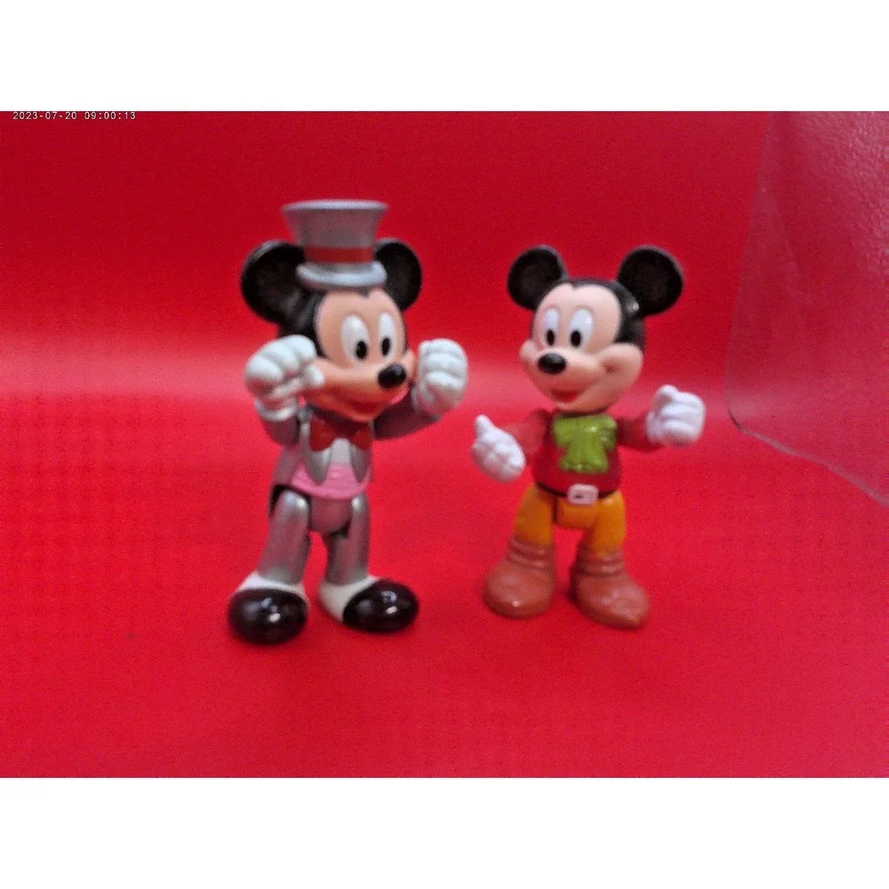 2 4 INCH DISNEY MICKEY MOUSE FIGURINES